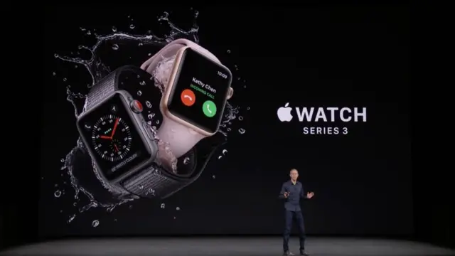 Apple Watch exibido num telão durante laçamentojogo paga no pixnovos produtos da empresa