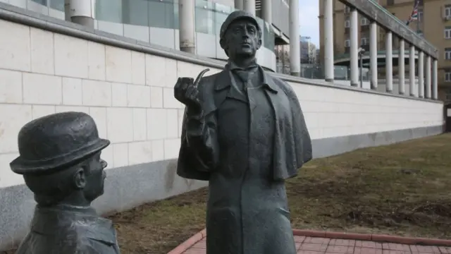 Estatua de Sherlock Holmes en Londres.