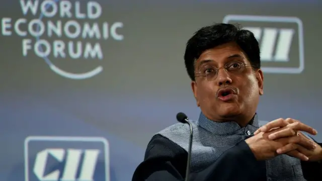 राहुल गांधी, नरेंद्र मोदी