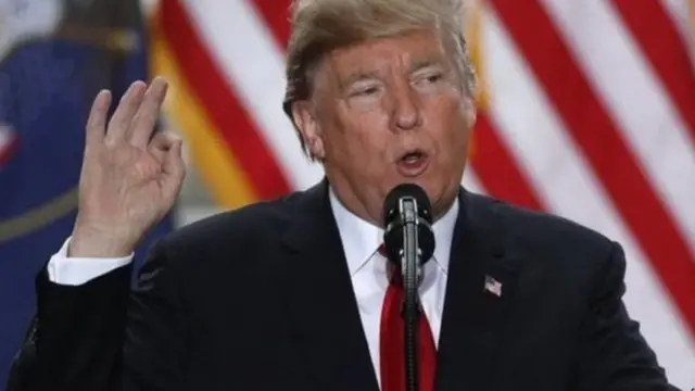 डोनल्ड ट्रंप