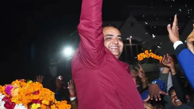 आकाश सक्सेना