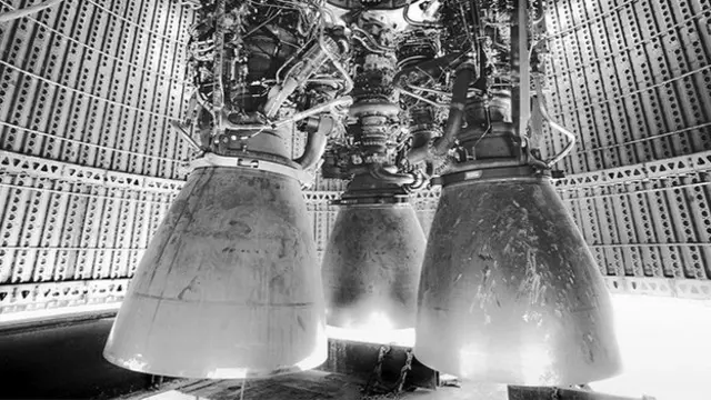 星艦原型機安裝了3個猛禽火箭發動機(Credit: SpaceX)