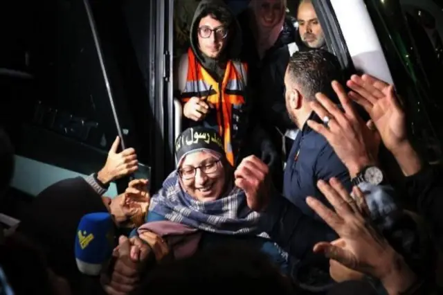 Озод этилган фаластинлик аёл