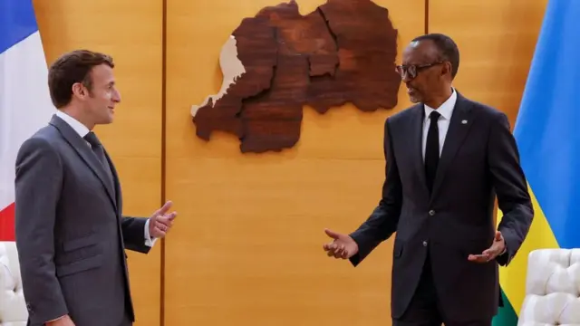 Prezida Emmanuel Macron na prezida Paul Kagame
