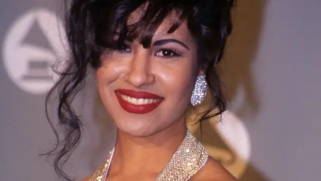 Selena en los premios Grammy en 1994.