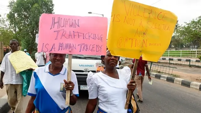 Ndị chọrọ ka a kwụsị ịtụ mgbere