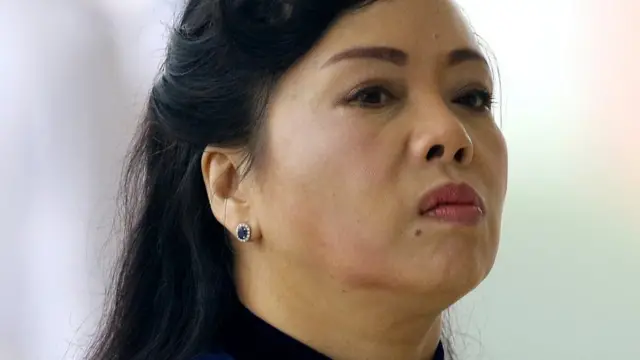 Bộ trưởng Tiến nói có thông tin bịa đặt và vu khống bà.