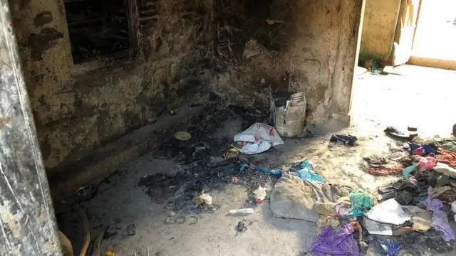 একটি ঘরে একসাথে বেঁধে গায়ে পেট্রোল ঢেলে আগুন জালিয়ে দেয়া হয় রুক্মিণী ও মঙ্গেশের গায়ে