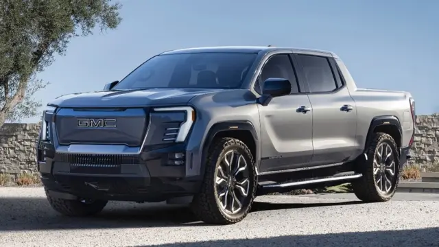 جی‌ام‌سی به تازگی از وانت الکتریکی جدیدش رونمایی کرده است