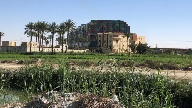 වගාබිම්වල සිට පෙනෙන අයුරු