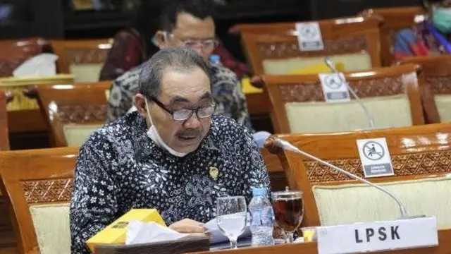 Ketua LPSK Hasto Atmojo Suroyo saat menghadiri Rapat Dengar Pendapat dengan Komisi III DPR RI.
