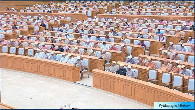 အန်အယ်လ်ဒီဟာ အဓိကကျတဲ့ အမတ်အင်အားစုကိုရထားပေမယ့် ဖွဲ့စည်းပုံပြင်ရေးအတွက်တော့ တခြားအစုအဖွဲ့တွေရဲ့ထောက်ခံမဲ မဖြစ်မနေလိုအပ်ပါတယ်။