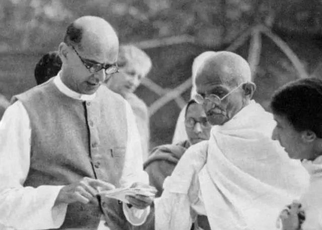 મહાદેવ દેસાઈ અને મહાત્મા ગાંધી