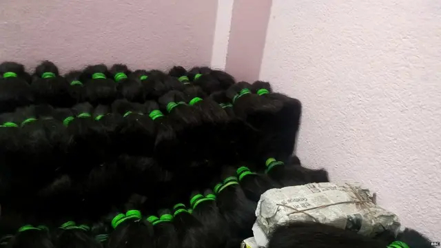 निर्यात के लिए तैयार बालों के बंडल