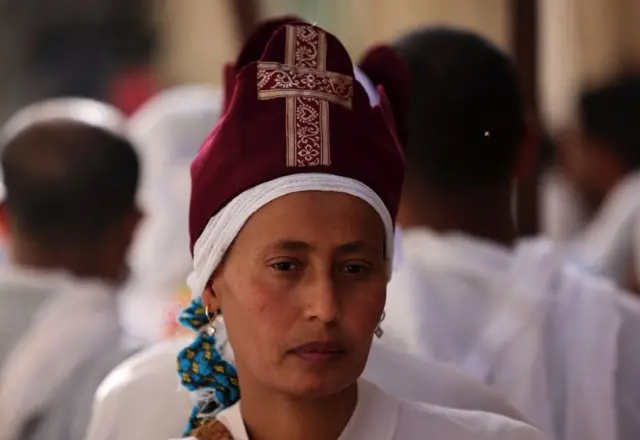 زياح درب الصليب يوم الجمعة العظيمة في القدس لأتباع كنيسة التوحيد الأرثوذكسية الإثيوبية