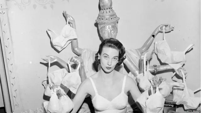 మహిళలు, బ్రా