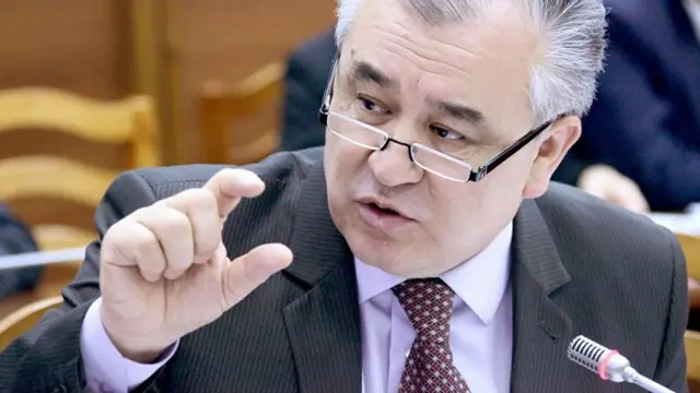 Өмүрбек Текебаев коррупция үчүн айыпталып, сегиз жылга эркинен ажыратылган