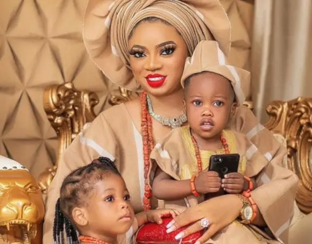 Olori atawọn ọmọ ori Ade ti Oba oke fun un