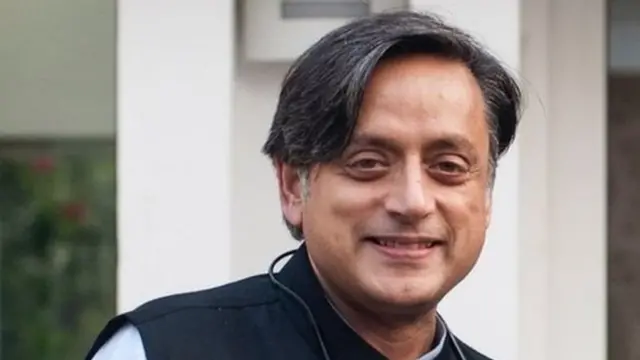 शशि थरूर