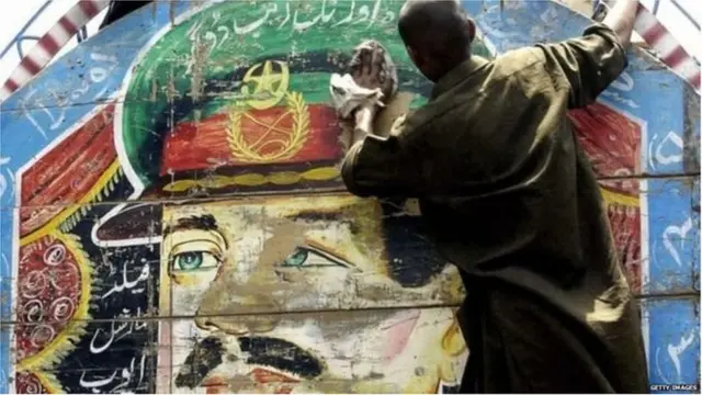 పాక్ చీకటి రాత్రి