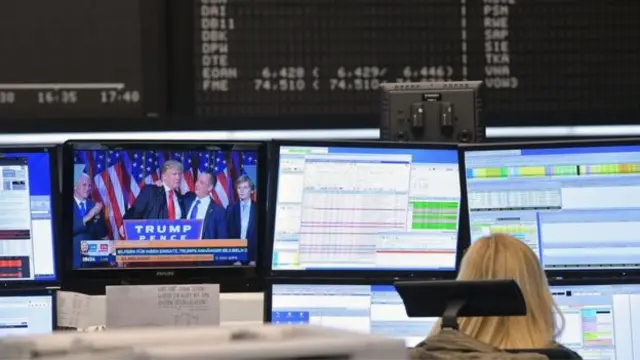 Một số nhà phân tích đã so sánh cú sốc chiến thắng của ông Trump với kết quả Brexit đầu năm nay.