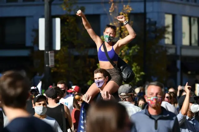 هواداران بایدن در میدان 'جان سیاهان اهمیت دارد' واشنگتن