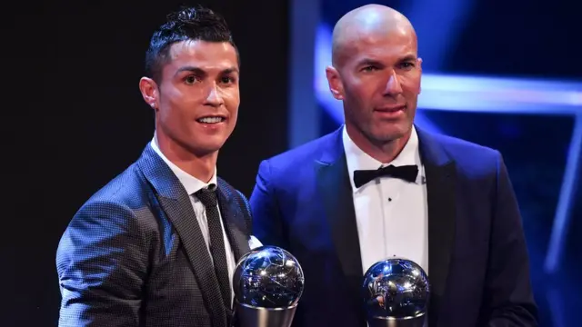 Cristiano Ronaldo ve Real Madrid'in çalıştırıcısı Zinedine Zidane
