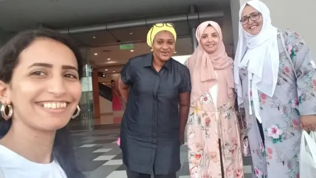 Halima Babamale ati awọn akẹgbẹ rẹ nile ẹkọ to wa ni Malaysia