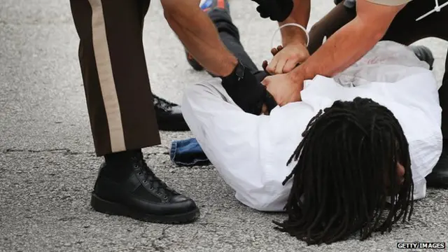 Man wey police dey arrest for US