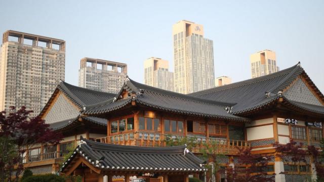 Um hanok, casa tradicional coreana
