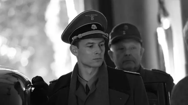 кадр из фильма "Рай"