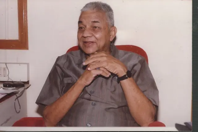 વિનોદ ભટ્ટની તસવીર