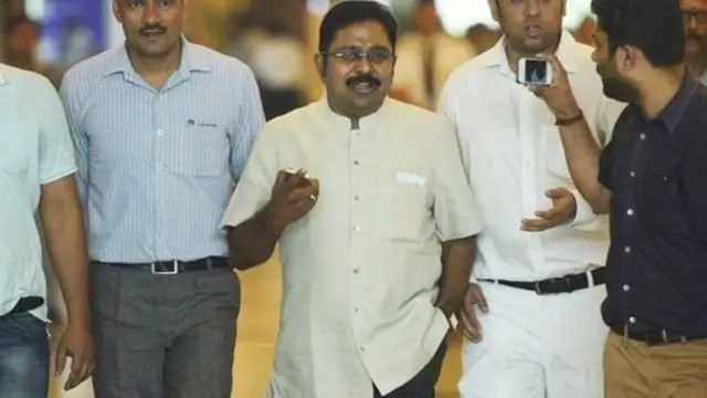 தினகரன்