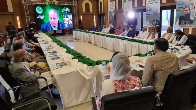 20 सितंबर को लंदन से बहुदलीय बैठक में हिस्सा लेते नवाज़ शरीफ़