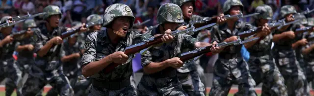 解放軍駐香港部隊演示戰術（1/7/2015）