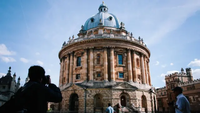 ব্রিটেনের অক্সফোর্ড বিশ্ববিদ্যালয়।