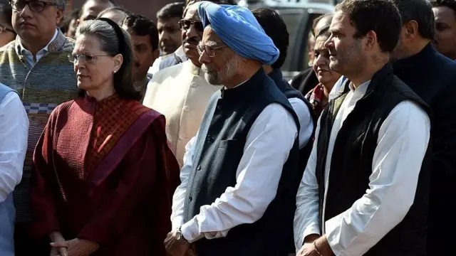 મનમોહન સિંહ સાથે સોનિયા ગાંધી
