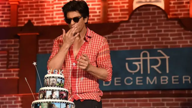 শাহরুখ খান - ২০১৮ সালে মুম্বাইতে 'জিরো' হিন্দি ছবির উদ্বোধন অনুষ্ঠানে