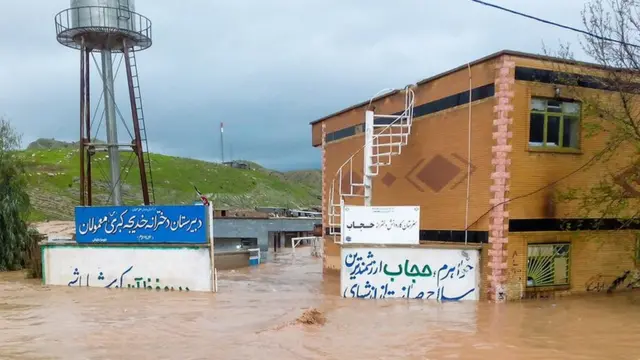 ډېرو سیمو کې اوس هم سېلابي اوبه ولاړې دي