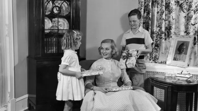 Мама с детьми, США