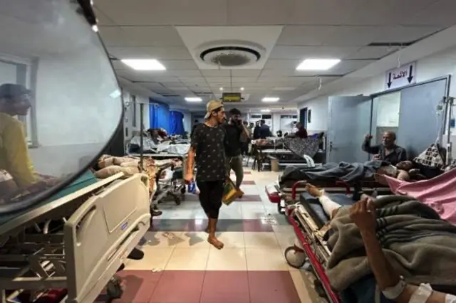 Исроил Ҳамасни Ал-Шифо остида қўмондонлик марказини юритишда айблади, аммо касалхона ва Ҳамас буни рад этмоқда.