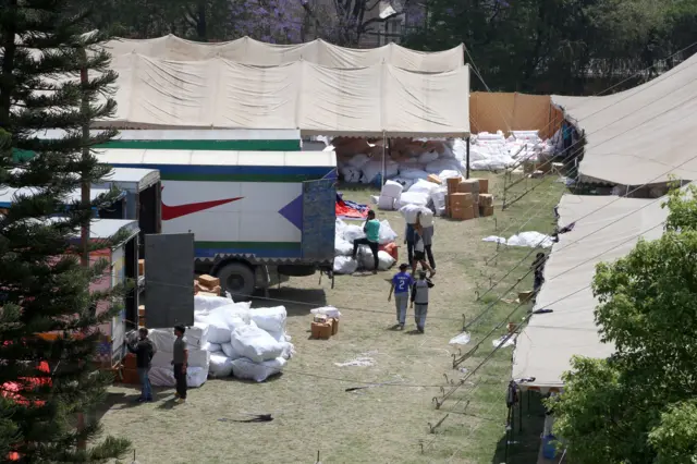 निर्वाचन सामग्री