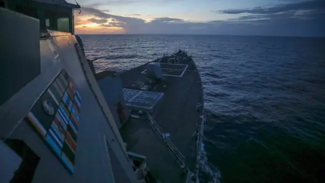 Tàu khu trục USS Benford của Hải quân Mỹ ở Biển Đông