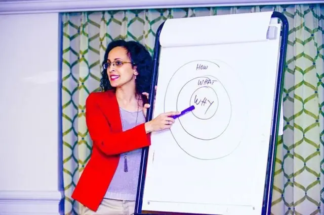 Dr Haarnat leenjii osoo kennaa jirtuu