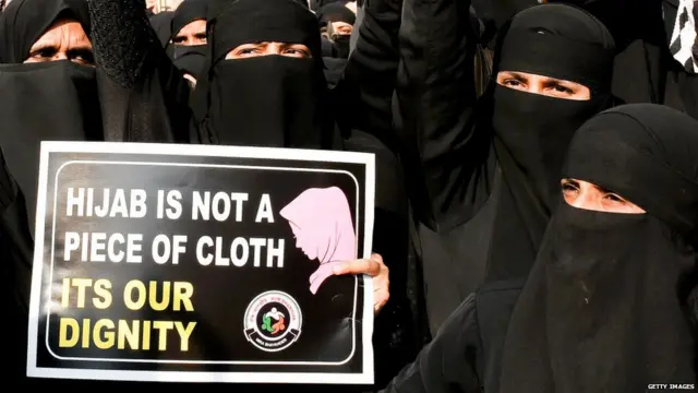 हिजाब विवाद