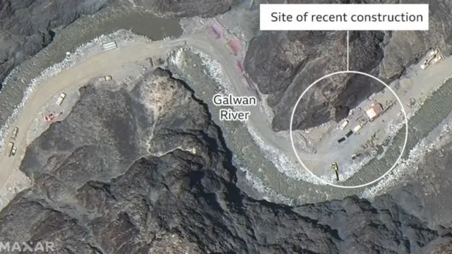 கல்வான் ஆற்றில் கட்டுமானம்