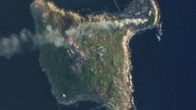 स्नेक आयलंड