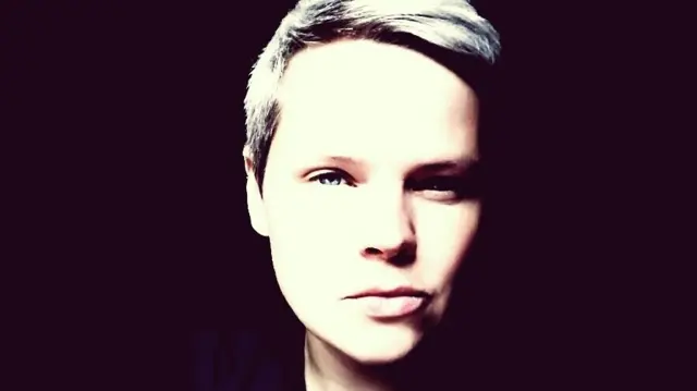 Ұялы телефоныңыздағы жоғары сапалы порно Лас жалаңаш үйсіз әйелдер көшеде трахает