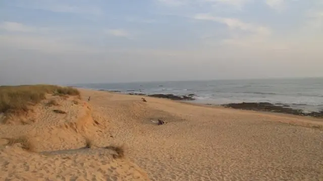 ઈસ 1764માં ખાખરના જાડેજાનાં ઉપપત્નીનાં પુત્રીને પરણાવીને ગુલામ શાહને વાળવામાં આવ્યા