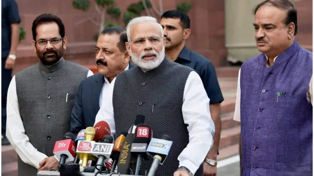 नरेंद्र मोदी